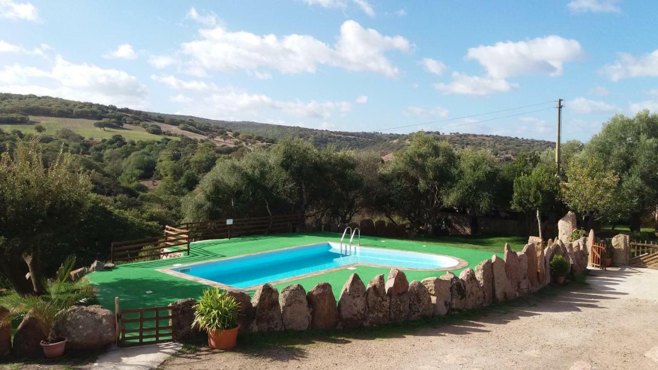 Agriturismo Sa E Padedda Mores Eksteriør bilde