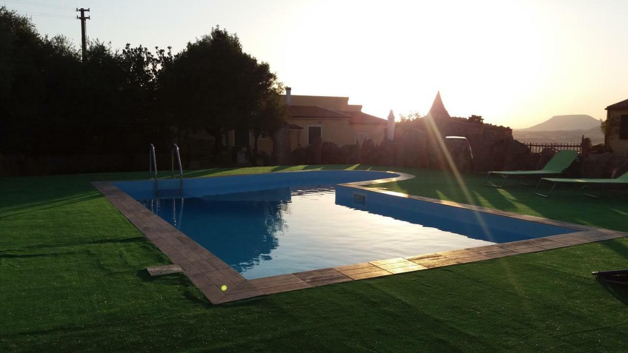 Agriturismo Sa E Padedda Mores Eksteriør bilde