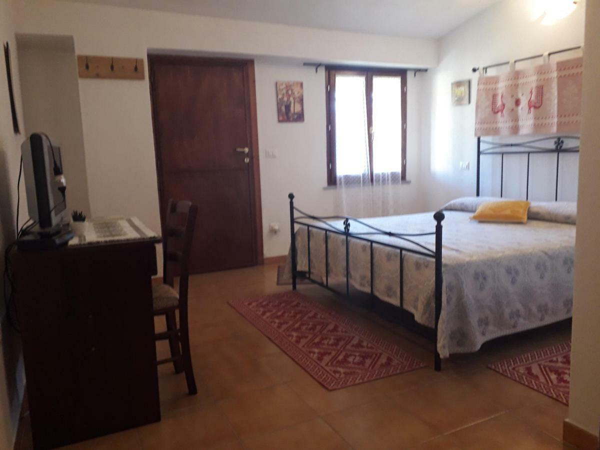 Agriturismo Sa E Padedda Mores Eksteriør bilde