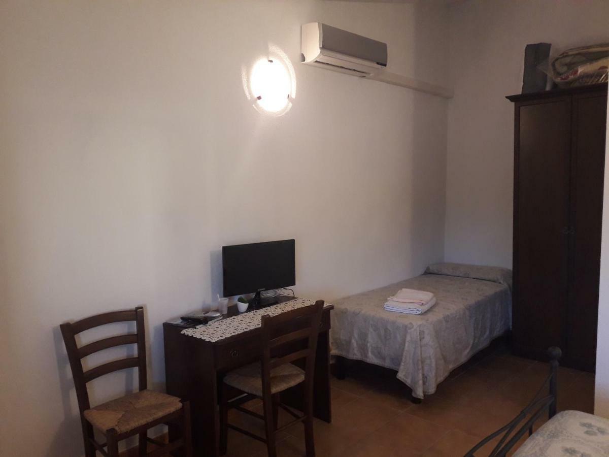 Agriturismo Sa E Padedda Mores Eksteriør bilde